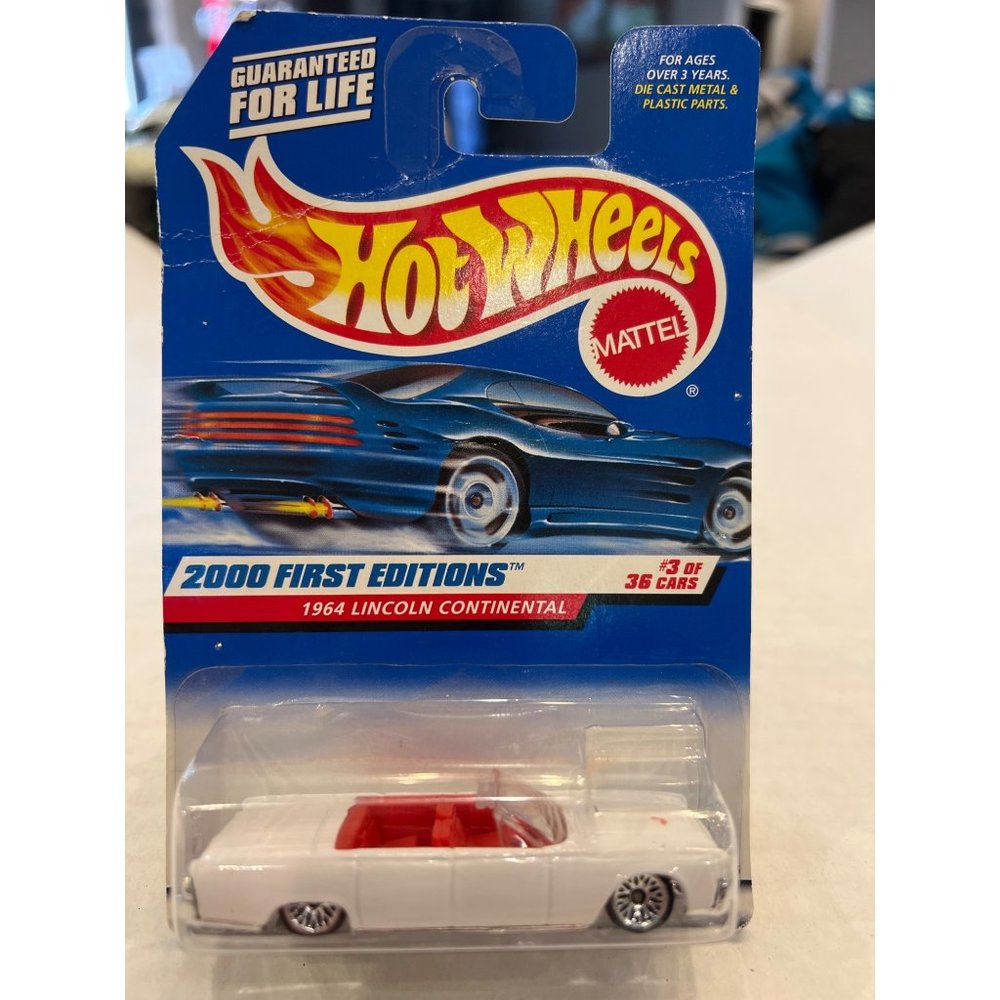 Hot Wheels 2000 First Editions 3 of 36 1964 Lincoln Continental Car Box Damage